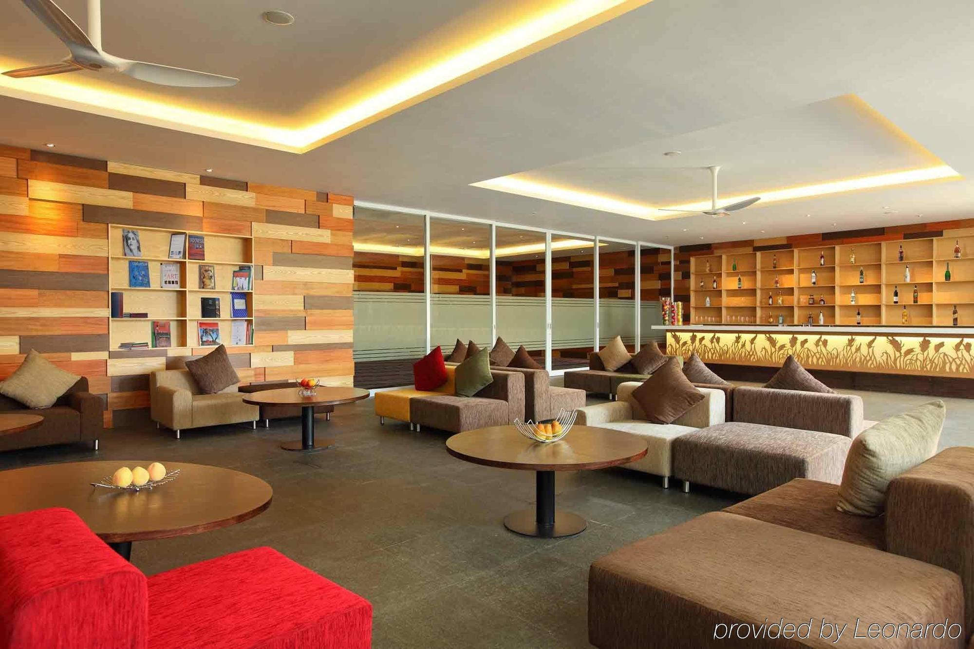 Fairfield By Marriott Bali Kuta Ngurah Rai Kuta Lombok Interno foto