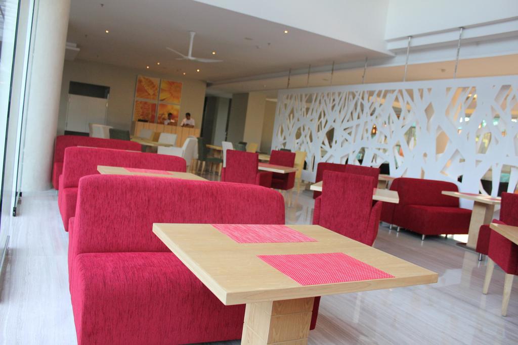 Fairfield By Marriott Bali Kuta Ngurah Rai Kuta Lombok Esterno foto